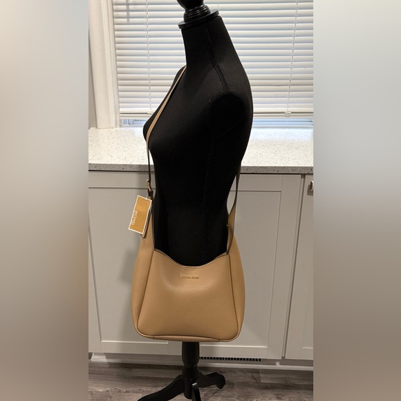 MICHAEL Michael Kors Handbags - NWT Michael Kors Birch Medium Pebbled Leather Messenger Bag in Camel